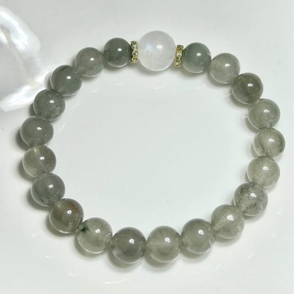 Green Rutilated Quartz Bracelet - Picture 3 of 7